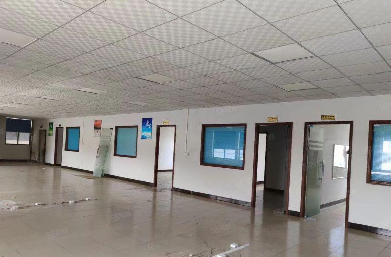 常平新出厂房，空地大，靠进高速路口，有消防喷淋