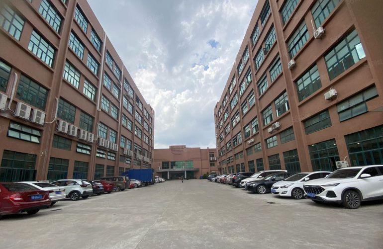 常平花园式红本厂房无尘车间出租11400平 形象超好