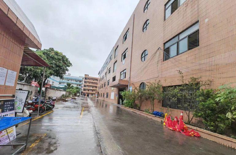 （零公摊）原房东独院厂房7000平方低价出租，配套有宿舍办公