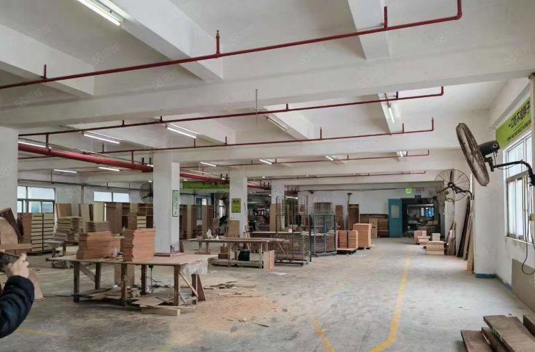 塘厦莲湖新出独院总面积6600平可隔独院原房东厂房出租