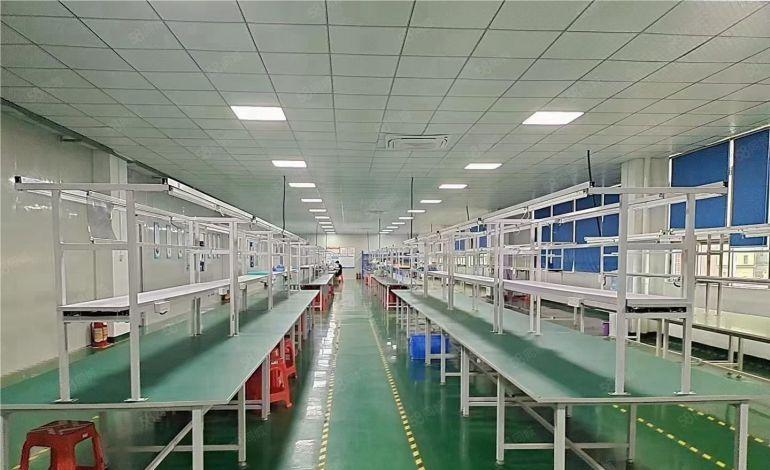 塘厦高速口原房东二楼1000平厂房低价出租，现成装修主线