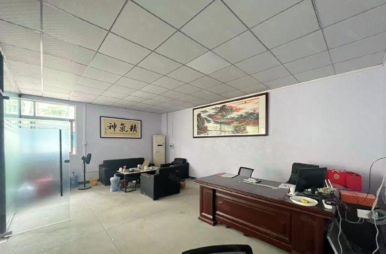 塘厦桥陇原房东一楼简易铁皮厂房出租，水电齐全空地可进大车