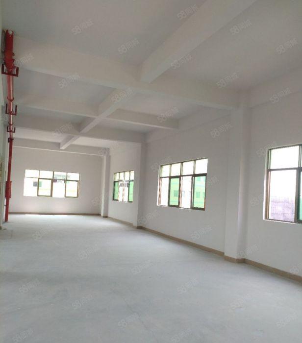 清湖头三楼一整层300平米厂房形象好，水电齐全租13元