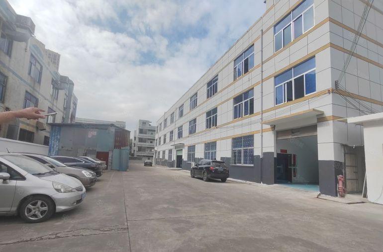 塘厦原房东大型工业园区新出楼上800平精装修办公室仓库出租