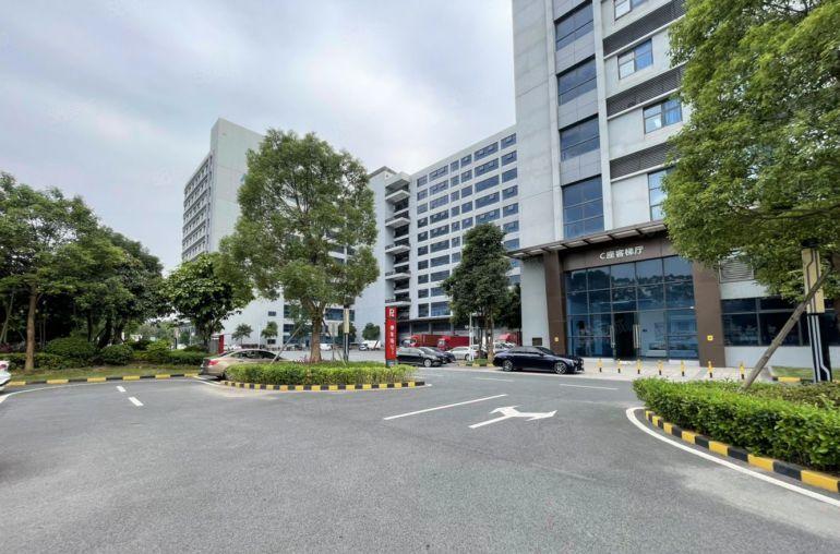 塘厦原房东标准厂房出租二楼2000平带办公室园区空地大