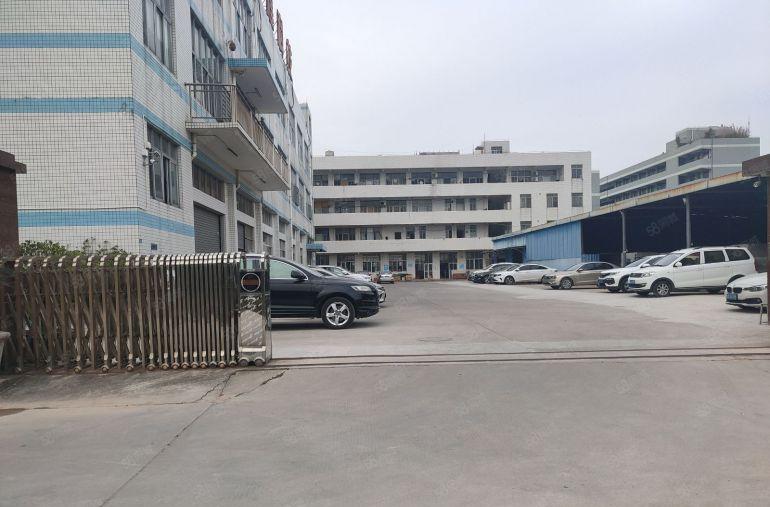 寮步 泉塘 独院 厂房出租 共5000平方，形象好