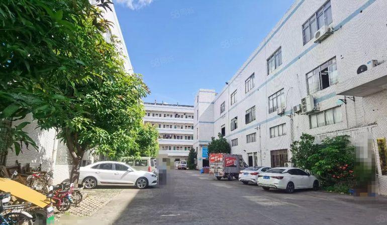 凤岗五联新出原房东独门独院7500平厂房仓库出租，交通便利