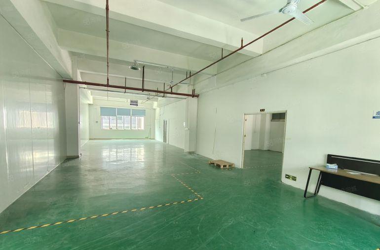 凤岗官井头原房东楼上2000平厂房出租现成装修带拉线