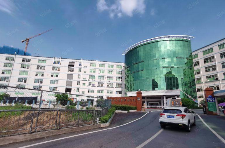 2000平方米带装修厂房！凤岗官井头原房东工业园三楼厂房出租