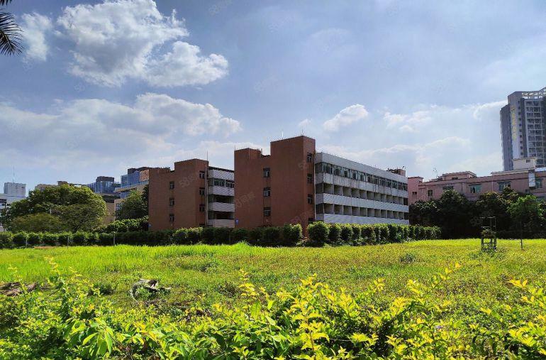 16块起租凤岗雁田靠平湖交界原房东独院厂房8000平