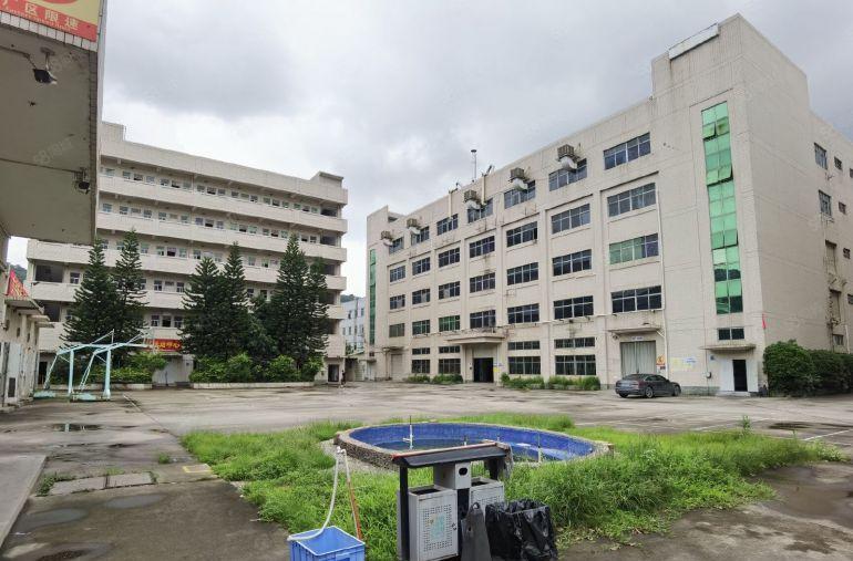 凤岗5500平方米独院厂房出租可分租）带豪华装修空地超大