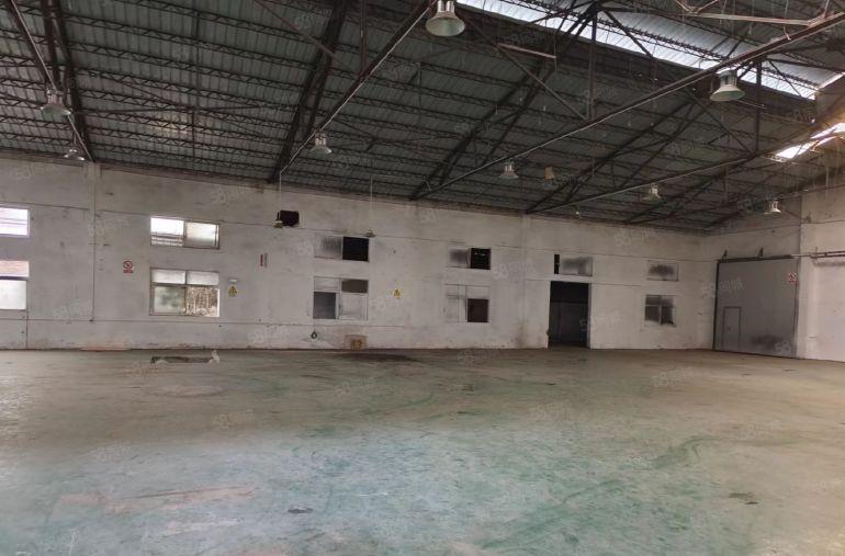 8米高 凤岗五联单一层钢构厂房出租1400平 空地大