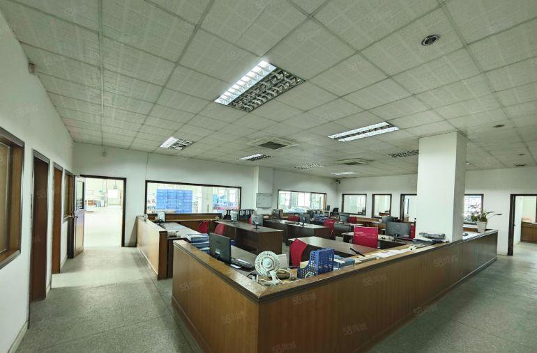 凤岗雁田2楼一整层1000平实际面积出租现成装修