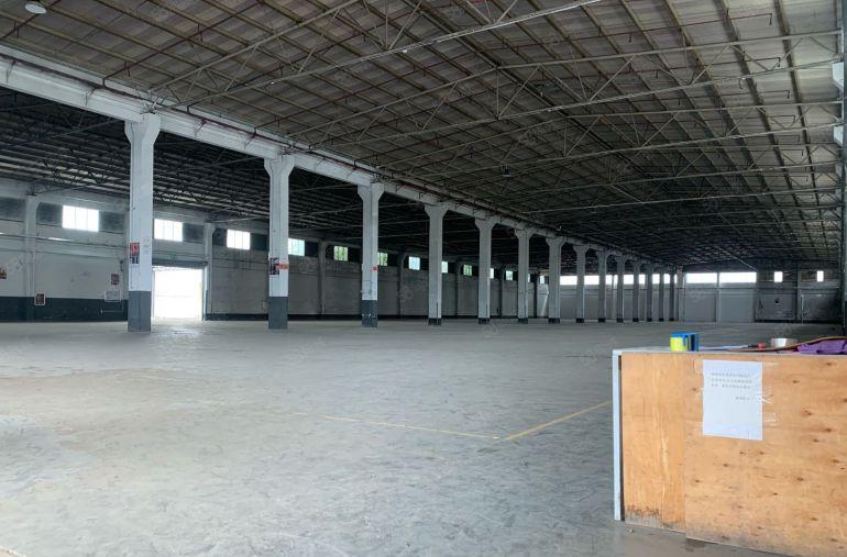 凤岗标准物流仓10200平低价出租，可分租