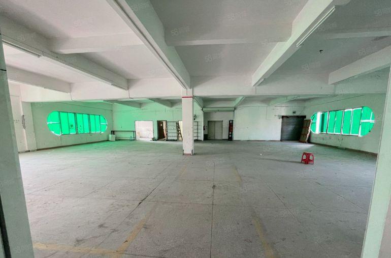 万江石美三楼1300平方标准厂房出租水电齐全现成办公室院子大