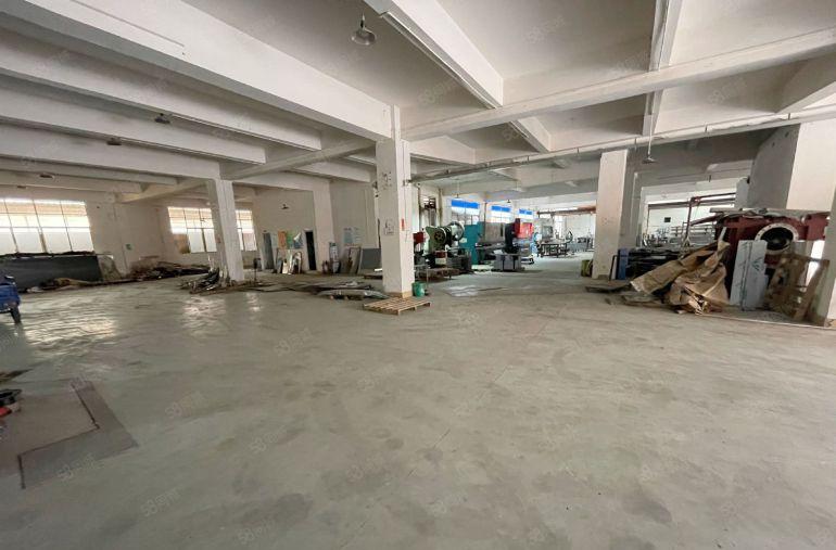 万江黄粘洲一楼1300平方标准厂房出租有现成办公室水电齐全