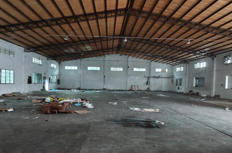 万江新村新出1400平米单一层厂房出租，有现成办公室