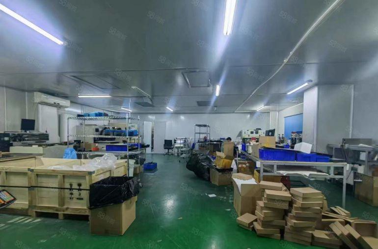 大朗高速出口，新出无尘车间楼上800平，无转让费形象好拎包入