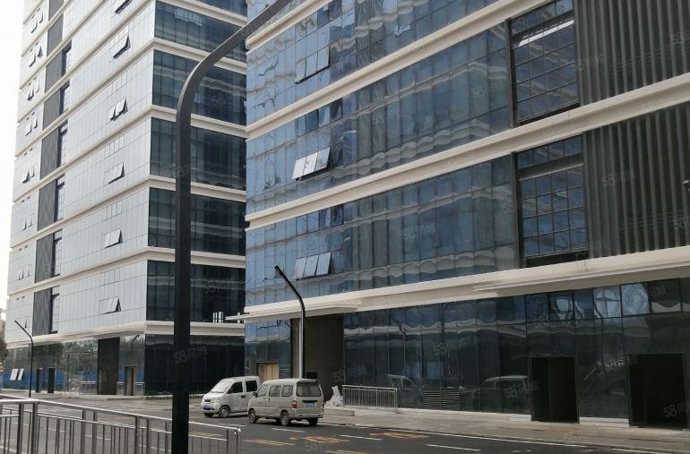 松山湖华为科技园旁高端红本原房东厂房90000方，可分层出租