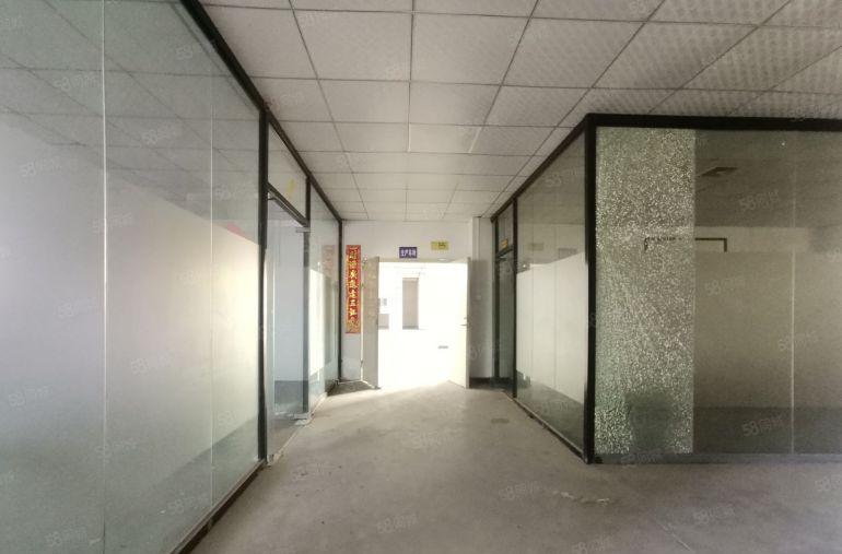 黄江北岸原房东独栋整层800平带装修，2部电梯可做各种行业