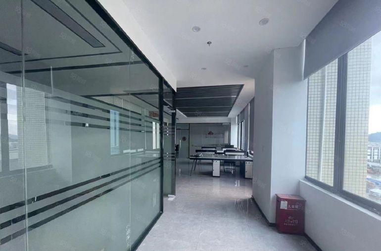 黄江镇新出十万级无尘车间2200平低价厂房出租，可分组