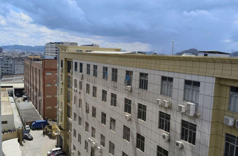 （工业园小楼上）大岭山厂房出租正规工业园楼上280方，已隔好