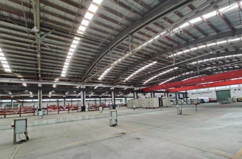 大岭山石大路边带航车单一层厂房出租，证件齐全红本厂房丙二消防