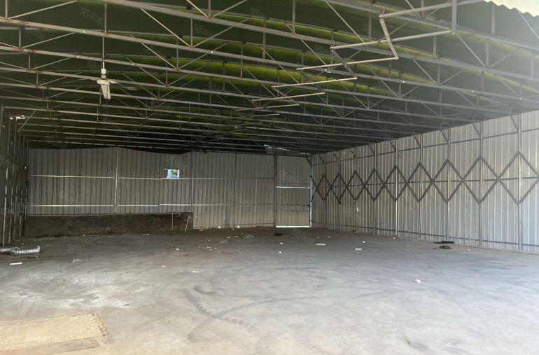 价低独院行业不限大岭山主干道原房东出租厂房1400平可进拖头