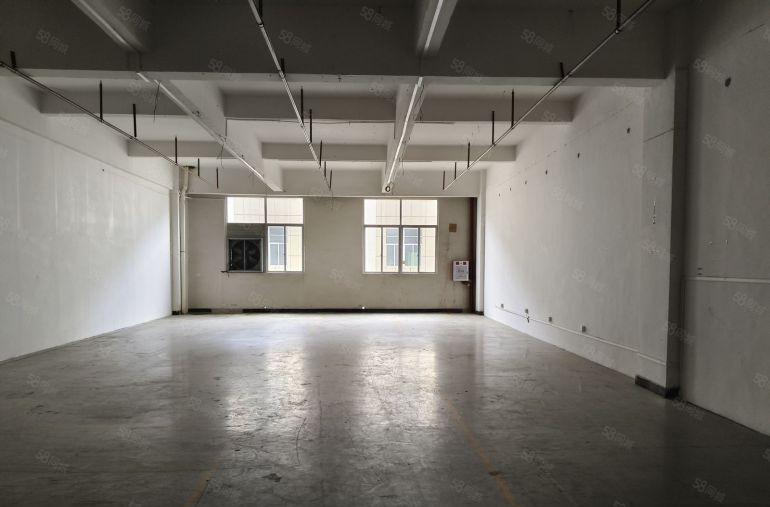 （工业园小楼上）大岭山厂房出租正规工业园楼上280方，已隔好