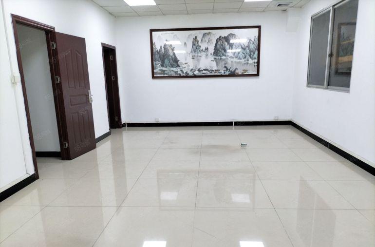 精装修，标准园区钢构厂房出租，可分租