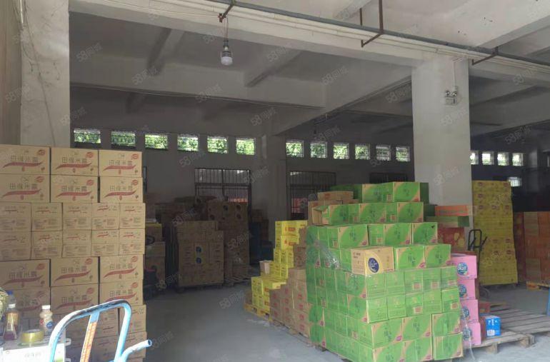 小面积280平方 价格4000元，石碣分租独院厂房一楼！