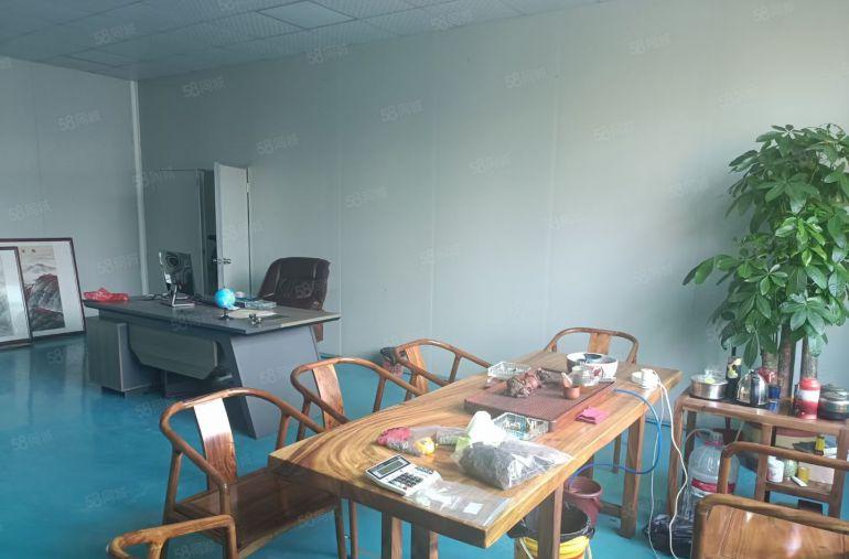 石碣镇独院厂房三楼1250方低价出租，现成装修水电齐全有院子