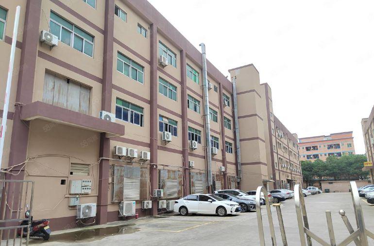 清溪新出原房东楼上厂房实际面积2000平低价出租 精装修