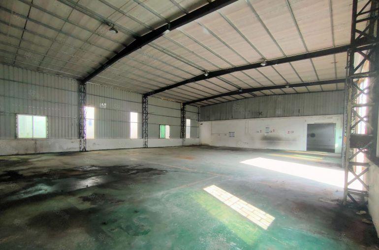 横沥镇独门独院厂房900平，现成水电水电办公室