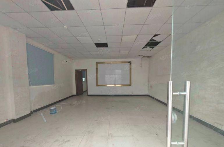 横沥镇独门独院厂房900平，现成水电水电办公室