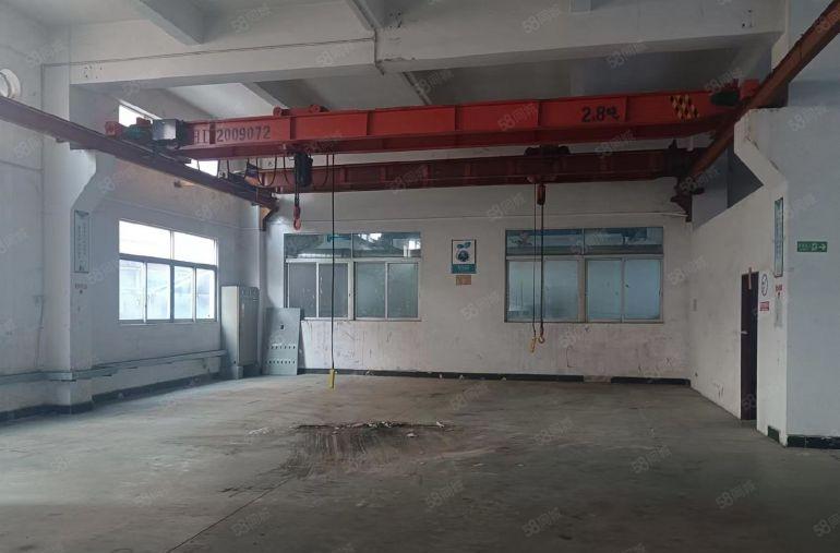 桥头镇原房东分租一楼1300平方，高度6米。现成航车，水电。