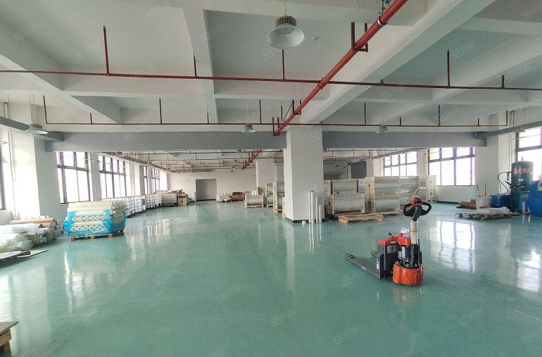 精装修特价10元一平，东坑大道边1400平精装厂房出租