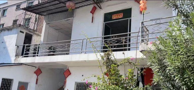 道滘蔡白低价钢构厂房2800平方出租（可分租）