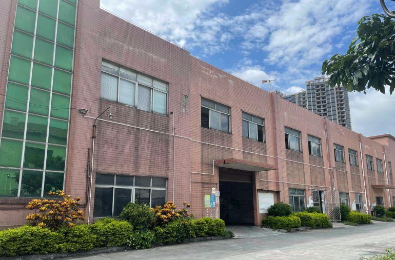 中堂北王路1600平标准厂房仓库出租，交通方便空地超大。