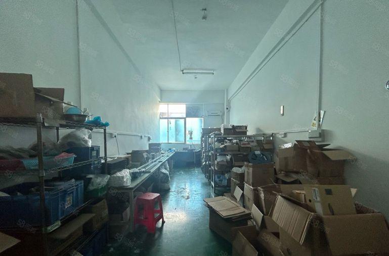 特价出租福永1300平精装修厂房出租仓库出租可分租厂房转让