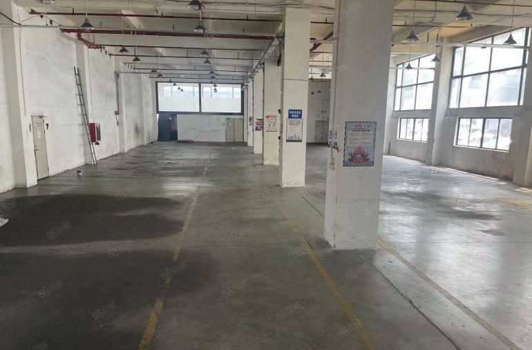 大型工业区一楼整层660平方米厂房出租