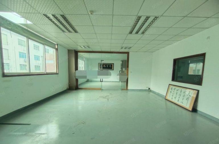 西乡固戍，大型工业园，带装修300平厂房出租，园区停车充足