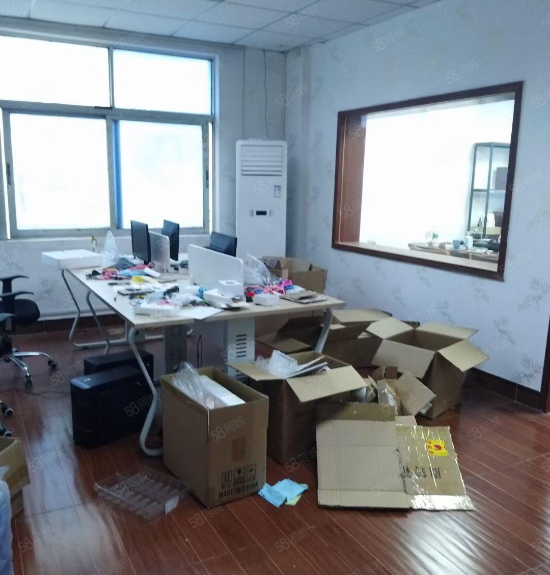 特价26 西乡后瑞地铁口旁380平精装修免转让费厂房出租