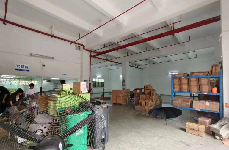 特价40元西乡固戍地铁口，一楼650平物流厂房出租，层高6米