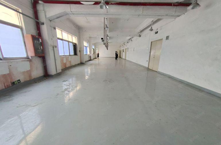 西乡宝安大道，后瑞地铁站，钟屋工业园新出388平厂房仓库出租