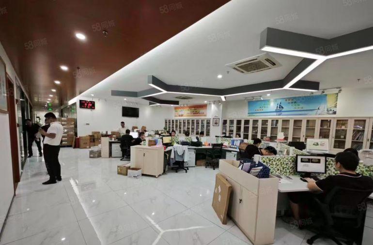 西乡固戍地铁口原房东楼上整层3500平精装修办公研发厂房出租