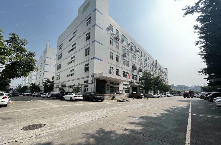 石岩官田地铁口 电商物流园500平起租 办公仓库研发