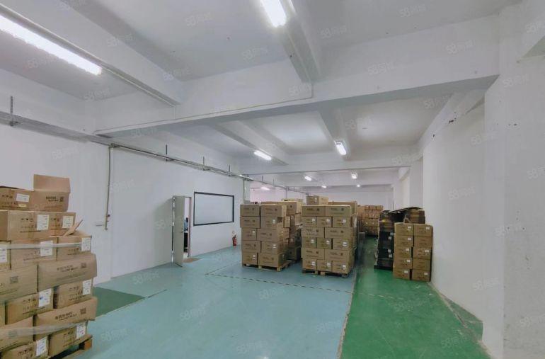 和平楼上精装厂房720平方，精装修，水电齐全，停车位充足