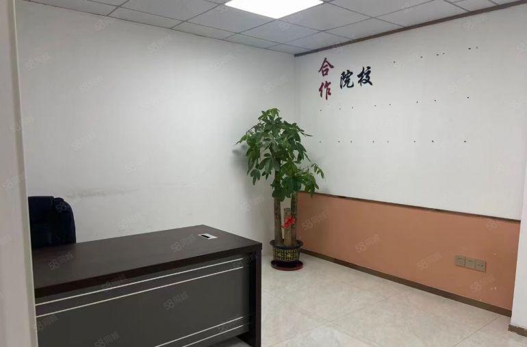 福永桥头地铁口 楼上520平精装修办公研发电子厂房仓库招租