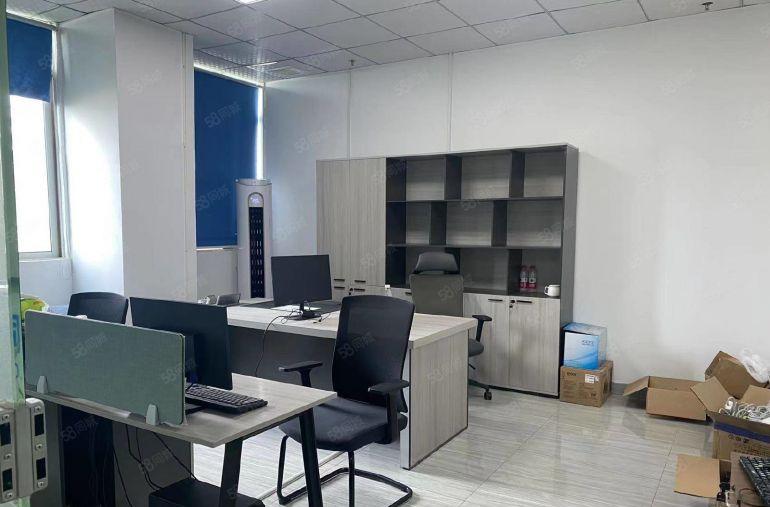 松岗塘下涌新出精装修厂房楼上1000平方厂房招租分租